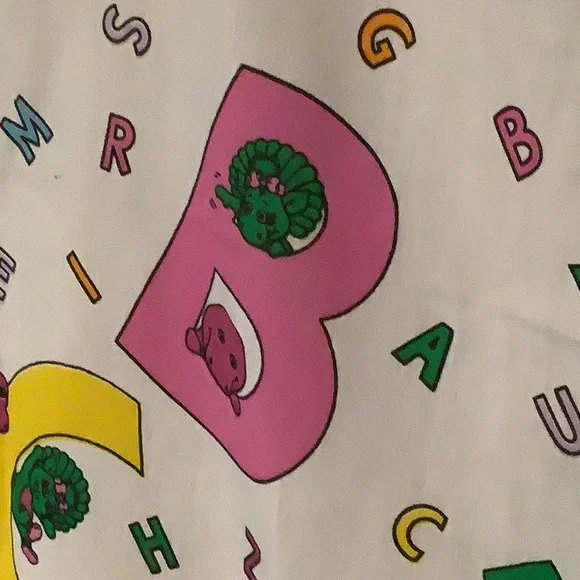 Vintage Barney ABC flat crib sheet - Picture 2 of 5